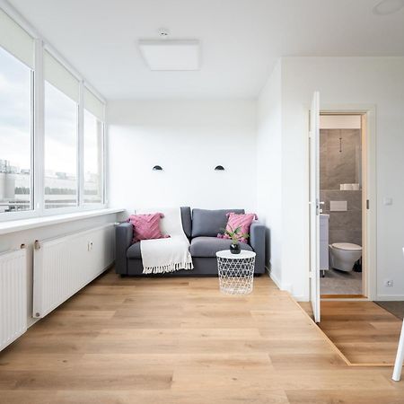 Hilltop Apartments - Studio Rooms In City Centre タリン エクステリア 写真