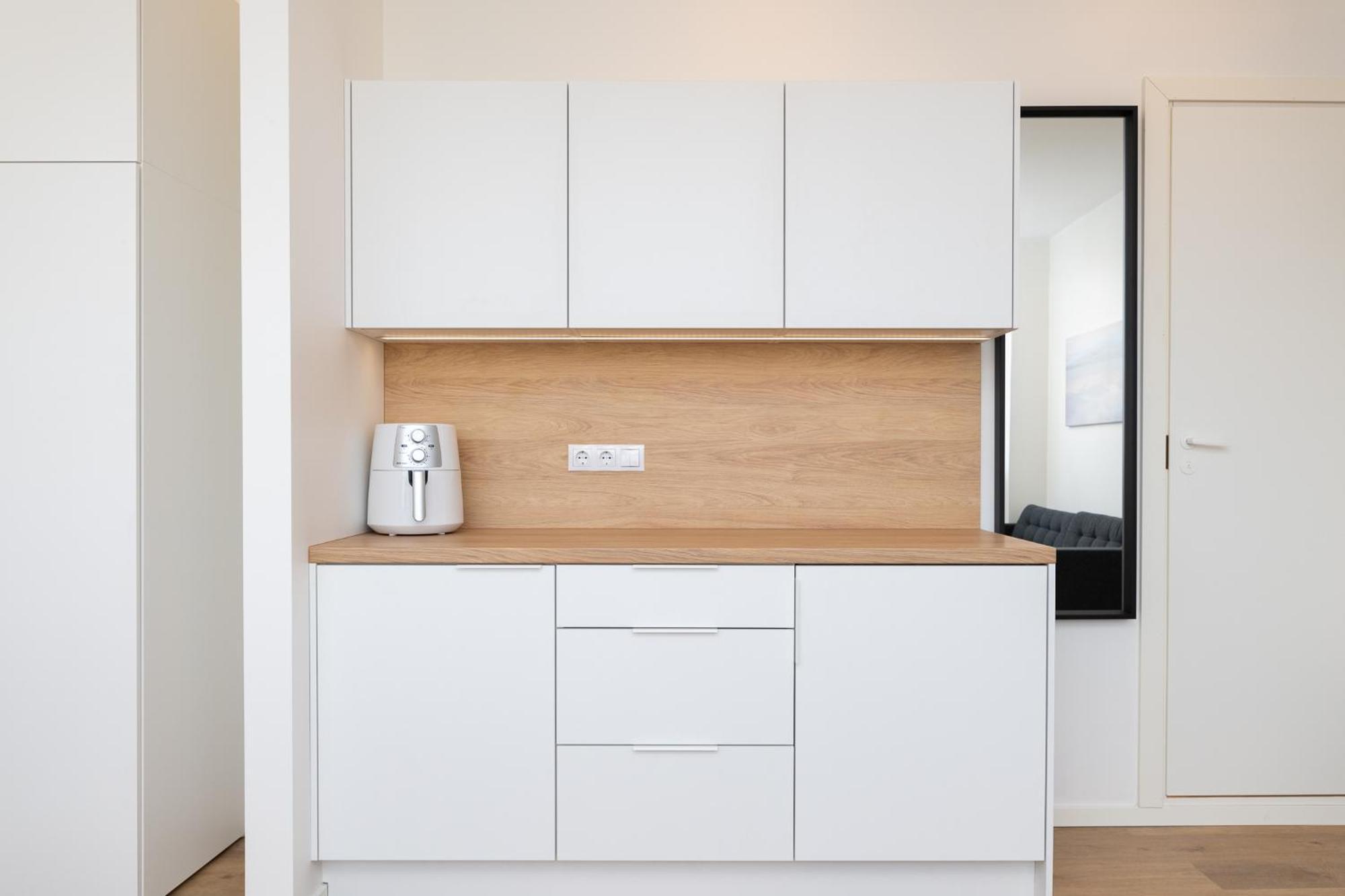 Hilltop Apartments - Studio Rooms In City Centre タリン エクステリア 写真